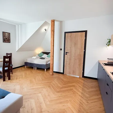 Benjamin Szklarska Poręba