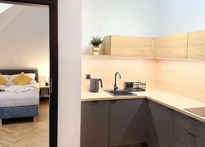 Benjamin Apartment *